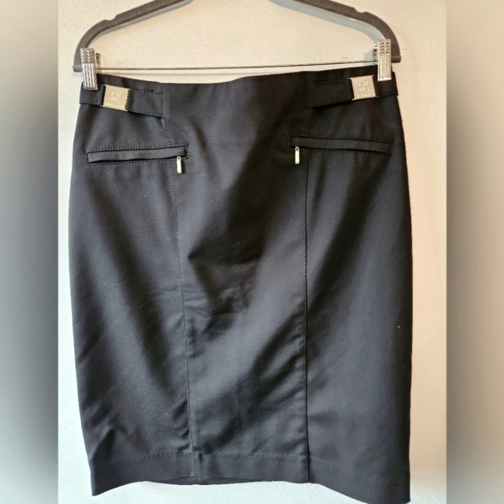 NWOT Femme de Carriere black pencil skirt. Size 40EU